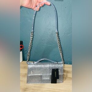 Silver Crossbody Bag with Chain Strap and Metallic Finish forever 21
